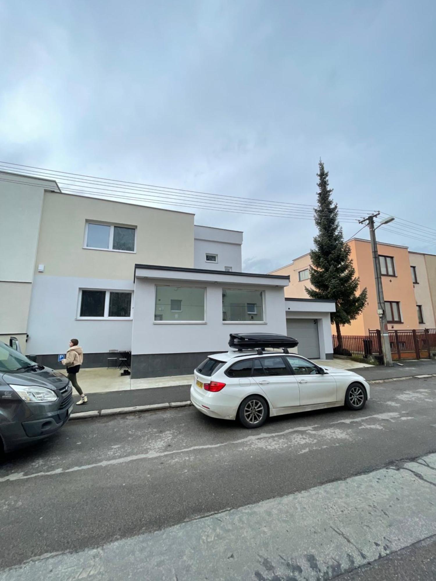 Komfortne Byvanie S Garazou - Parkovanim Žilina Extérieur photo